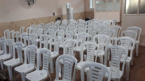Imagen 7 de 9 de Alquiler Mesas Y Sillas Plásticas / Whatsapp 1554564192