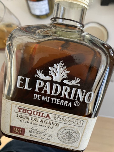 Tequila El Padrino Extra Añejo Plaza Serrano