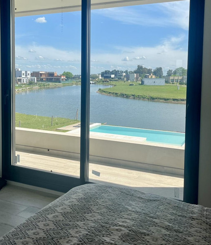Alquiler Temporario Casa A Estrenar 5 Ambientes C/piscina A La Laguna, Barrio La Alameda Canning