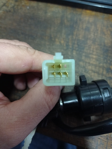 Imagen 3 de 6 de Llave De Contacto Yamaha V80