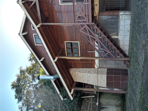 Imagem 22 de 26 de Sobrado Nobre, Para Que Gosta De Beleza E Comodidade. Construído Em Madeira Nobre, Todo Duplado, Com Cômodos Amplos, Cozinha Com Móveis Planejado. - Rs - So0001_elo