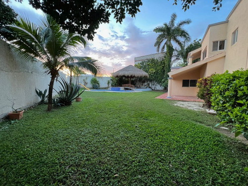 Casa En Residencial Campestre, Cancun, Q. Roo.