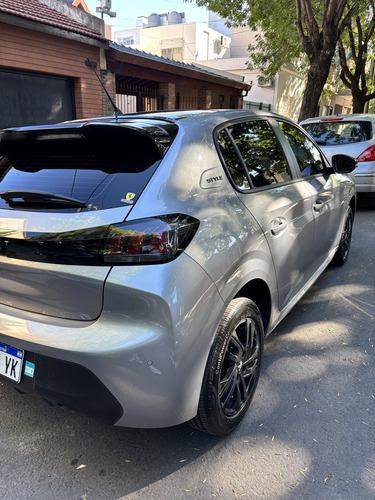 Peugeot 208 1.6 Style Tiptronic