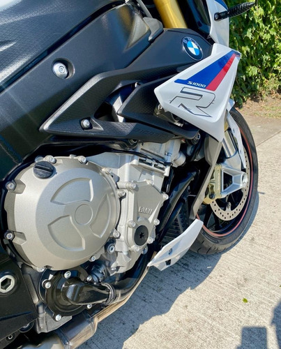 Imagen 4 de 10 de Bmw S 1000 R Tricolor C/ Akrapovic