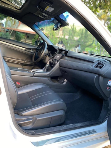 Imagem 4 de 14 de Honda Civic 2017 1.5 Touring Turbo Aut. 4p