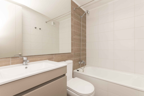 Edificio Av. Almte. Blanco Encalada (1 Bod.) Vista Sur Piso