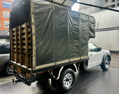 Nissan Frontier 3.0 Std D22