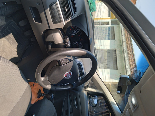 Fiat Punto Essence 1.6 16 2010-2011