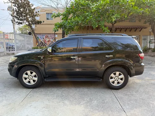 Toyota Fortuner 3.0 Sr5
