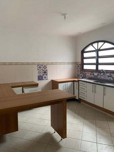 Imagem 8 de 12 de Casa Em Condominio Na Cidade De Aruja J.02
