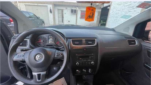 Imagen 6 de 8 de Volkswagen Suran 2012 1.6 Trendline 11b