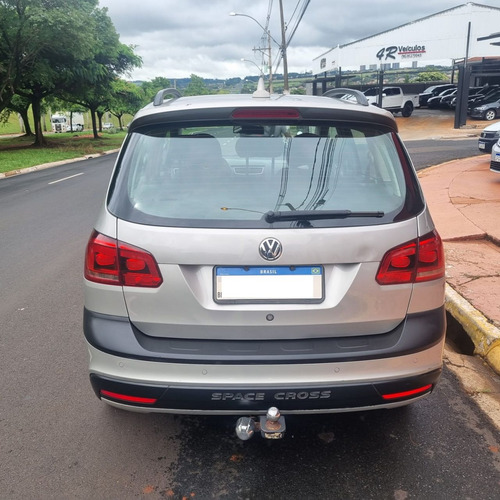 Volkswagen 0 SpaceCross 1.6 Mi Total Flex 8V