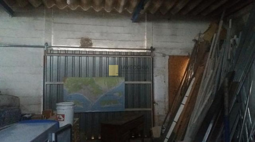 Imagen 3 de 5 de Venta De Galpón Con Vivienda Al Frente Barrio Las Marías