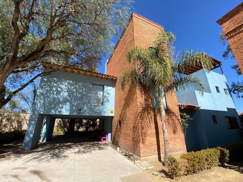 Imagen 1 de 27 de Casa Residencial En Renta Amueblada Con Jardín En Privada De