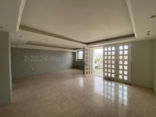 Apartamento En Venta Valles De Camoruco 24-23799