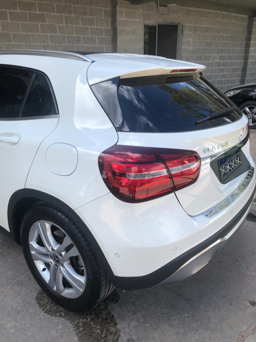 Mercedes-benz Clase Gla 1.6 Gla200 Urban 156 2018 U$d 339000
