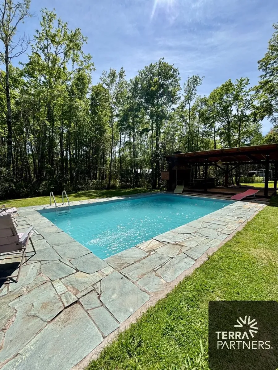 Imagen 5 de 18 de 15.000m2 Con 2 Casas En Pucòn , Cancha De Fútbol Y Piscina