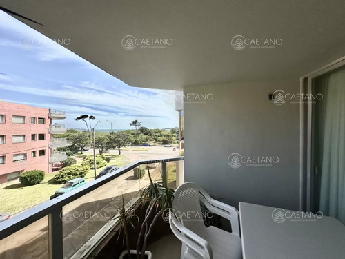 Venta Hermoso Apartamento- 3 Dormitorios - 2 Baños - Playa Mansa 