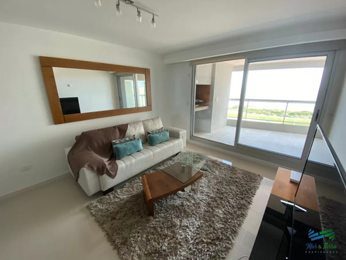 Gran Oportunidad En Venta.. Punta Del Este- Brava