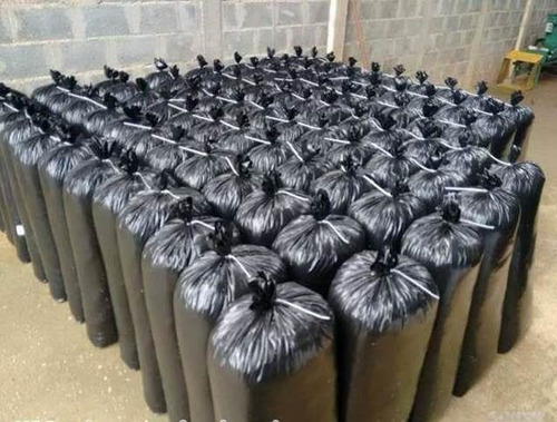Imagem 6 de 9 de Sacos Para Silagem Prt 51x100 200 Micra 300un C/abraçadeiras