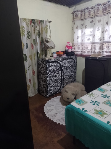 Vendo Casa Em Itaguaí, Na Amendoeira, Parte De Cima.