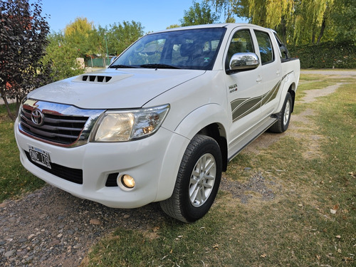 Toyota Hilux 3.0 Cd Srv 171cv 4x4 - A3