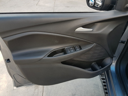 Imagen 15 de 15 de Chevrolet Onix 2021 1.0t Ls At