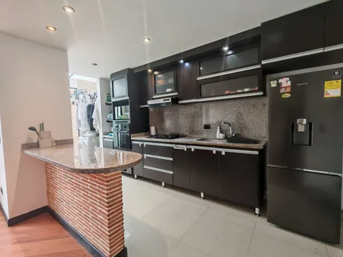 Acogedora Casa Para Arriendo En Conjunto Cerrado En Chía