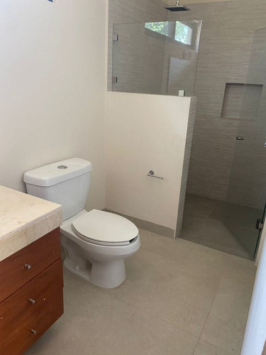 Imagen 8 de 15 de Casa Venta Largos Del Sol