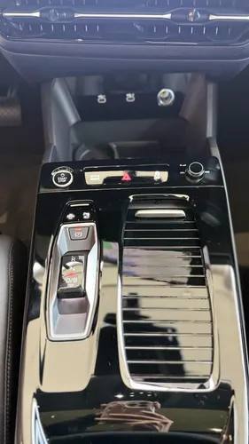Q6 E-tron 45 Tech Plus
