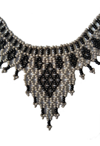 Collar  Diamante Negro  En Mostacilla Fina