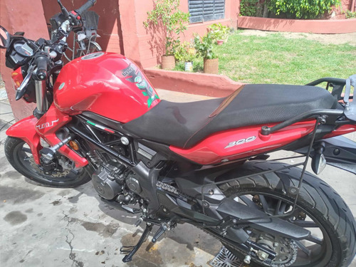 Imagen 3 de 16 de Benelli Tnt 300