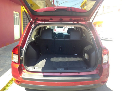 Imagen 8 de 14 de Jeep Compass Latitud 2014