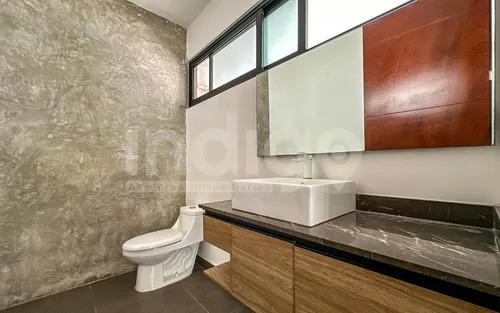 Casa En Venta En Mérida En Privada Arbórea En Conkal