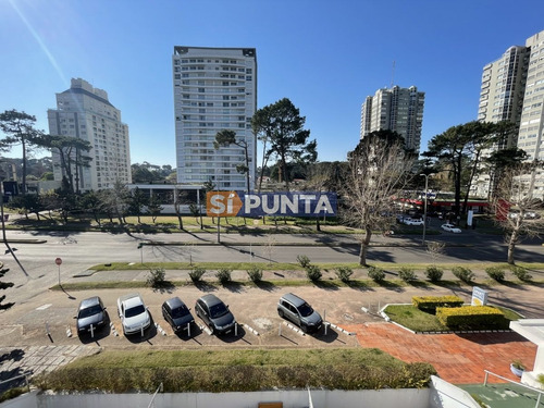 Imagen 3 de 24 de Apartamento En Venta En Excelente Precio