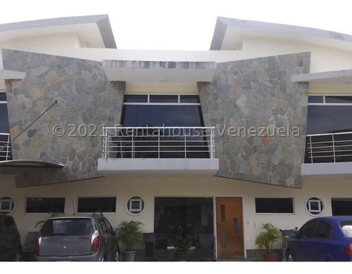 Imagen 2 de 23 de Townhouse En Manantial Conjunto Exvlusivo 0412-3640584