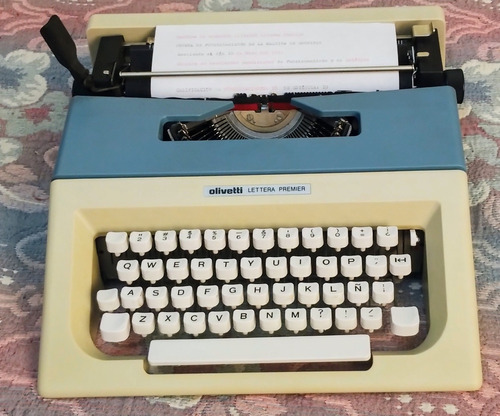 Maquina De Escribir Olivetti Lettera Premier, Excelente 