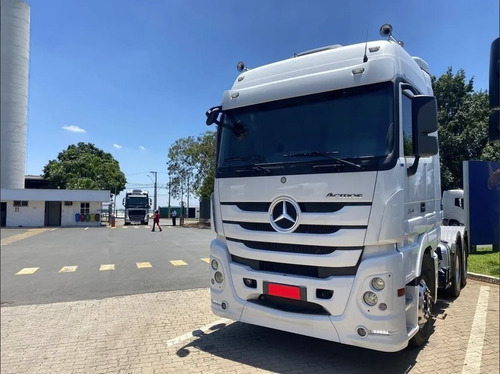 Imagem 2 de 15 de Mb Actros 2646 2017