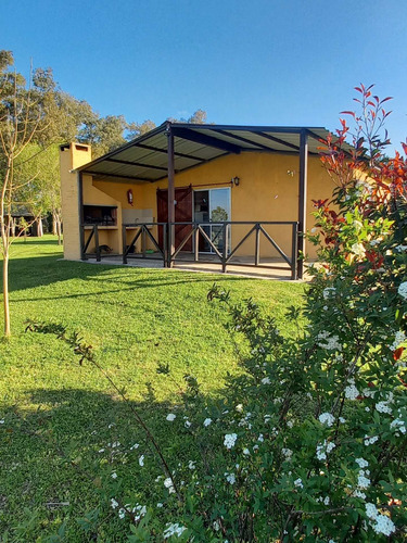 Imagen 2 de 16 de Posada Del Campo A Pasito De Termas Del Dayman