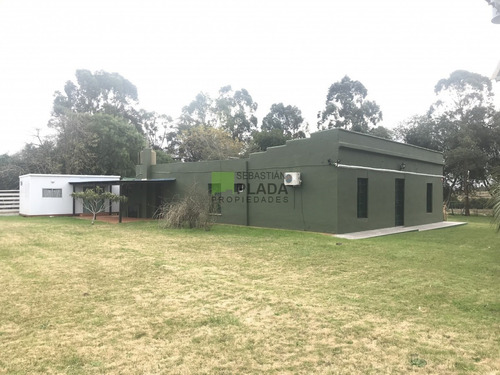 Chacra A 15 Minutos De Punta Del Este. 3 Dormitorios, Casita De Huespedes, Capacidad 10 Personas- Ref: 176