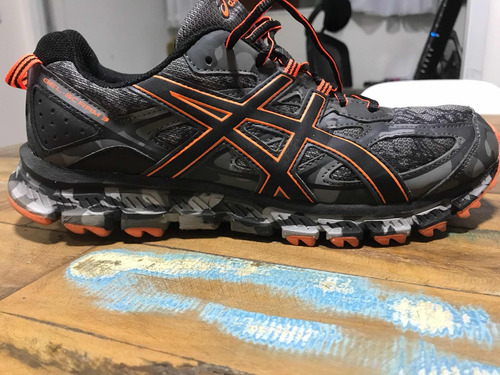 tênis asics camuflado