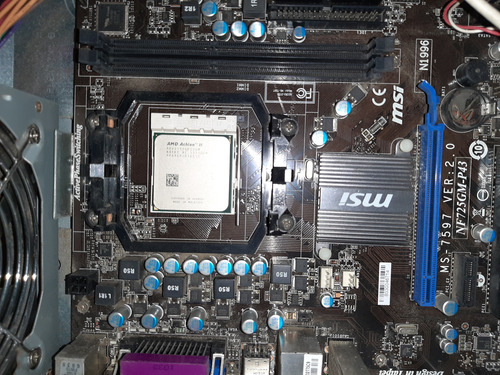 Pc Escritorio 500 Gb Amd Athlon 2 Gb Ddr3 1 Gb Radeon (Usado)