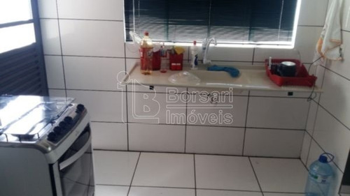 Imagem 1 de 5 de Venda De Casas / Padrão Na Cidade De Araraquara 8393