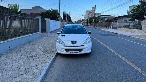 Peugeot 207 1.4 Xr Flex 5p