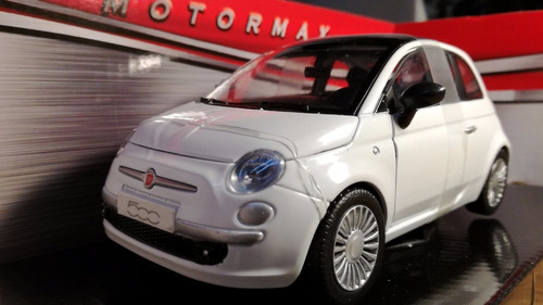 Fiat Nuova 500 20cm Motormax 1:24 Palermo