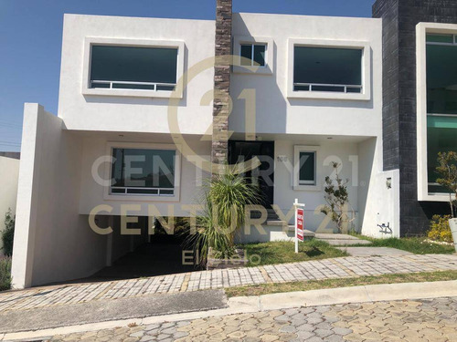 Venta Casa Nueva En  Cluster 10 10 10  Lomas De Angelopolis