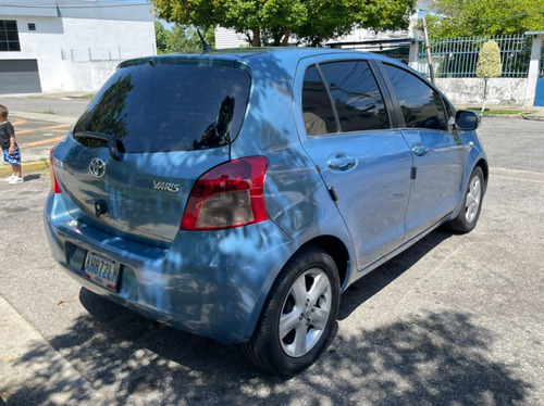 Imagen 4 de 12 de Toyota Yaris
