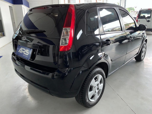 Imagem 8 de 12 de Ford Fiesta 1.0 2010