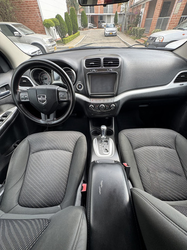 Dodge Journey 2.4 5 Puestos 2.4 Modelo 2011