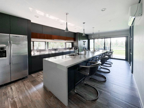 Virazón Nordelta Al Lago Casa De 3 Plantas En Venta